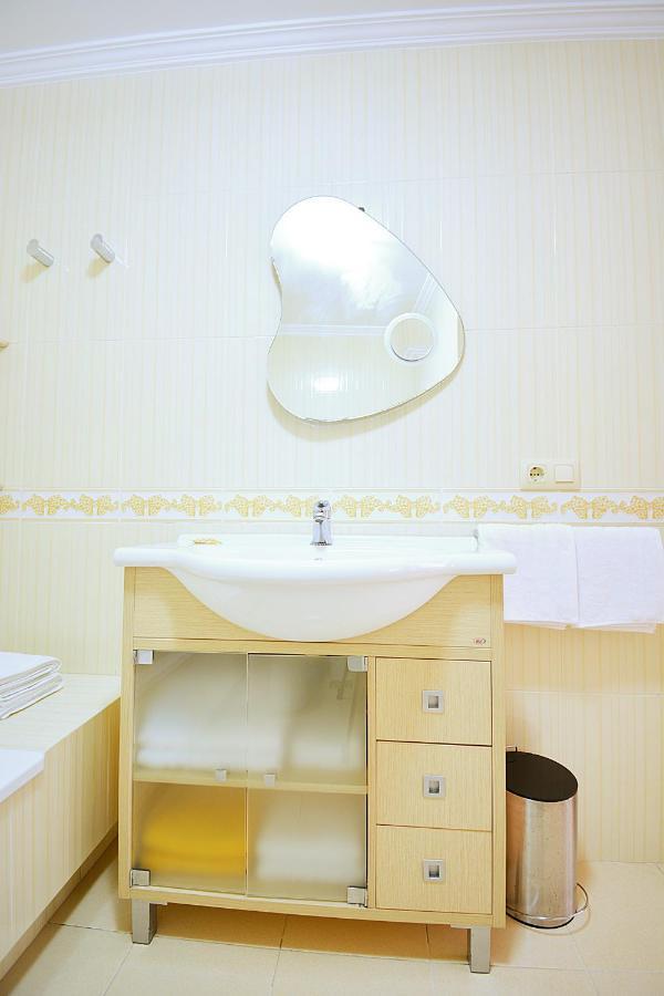 Galihost - Apartamento Con Piscina En El Centro De Санхенхо Экстерьер фото
